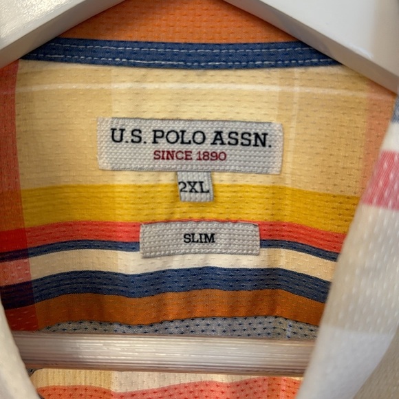 AS NEW. US POLO ASSN MEN BUTTON DOWN SHIRT SIZE 2XL SLIM FIT SHIRT - Picture 15 of 17